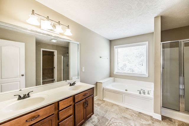 1537 Constitution Ave, Nashville, TN 37207