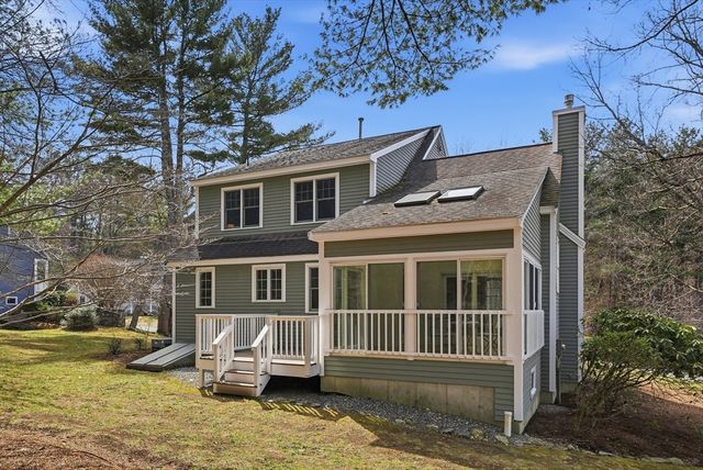 11 Longmeadow Way, Acton, MA 01720