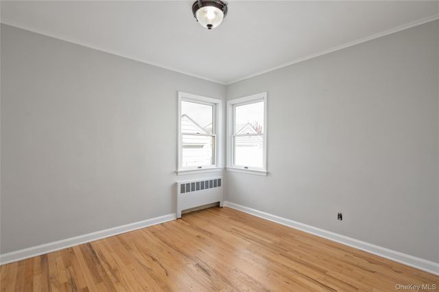 227 Columbus Parkway, Mineola, NY 11501