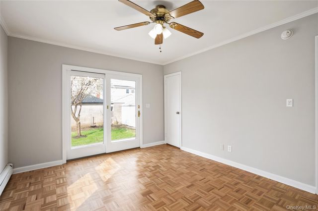 227 Columbus Parkway, Mineola, NY 11501