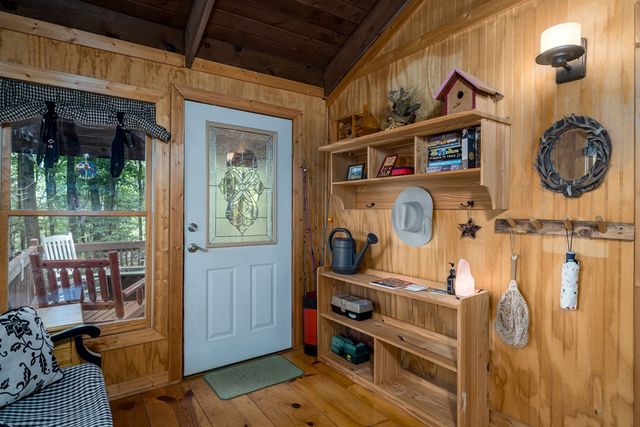 131 Hickory Trace, Ellijay, GA 30536