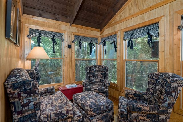 131 Hickory Trace, Ellijay, GA 30536