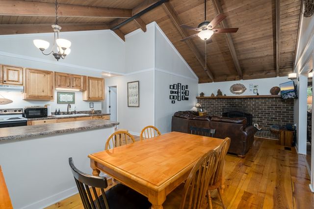 131 Hickory Trace, Ellijay, GA 30536