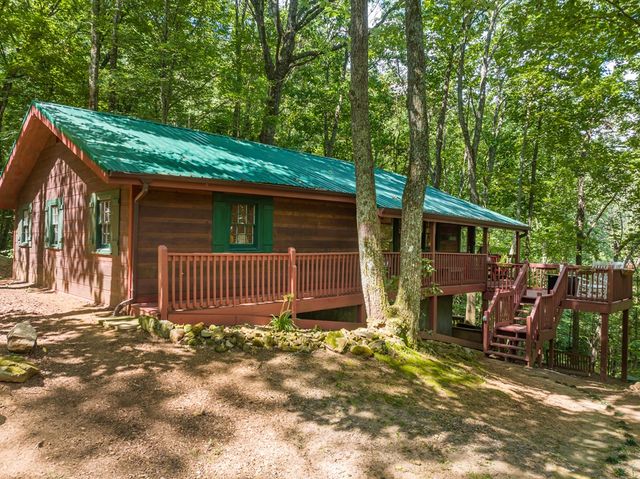 131 Hickory Trace, Ellijay, GA 30536