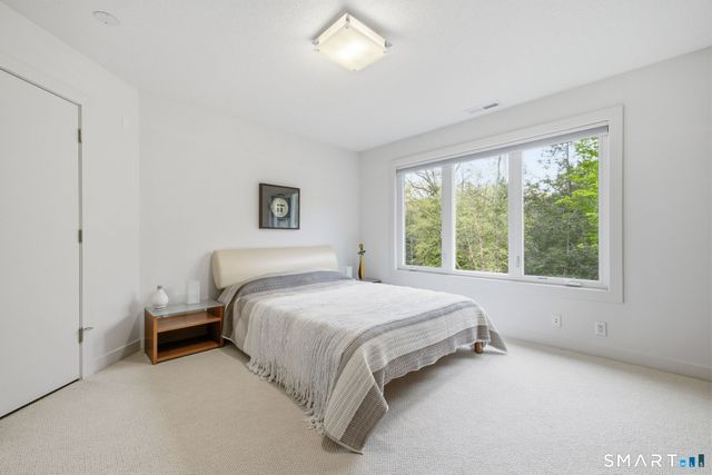 504 Deercliff Road, Avon, CT 06001