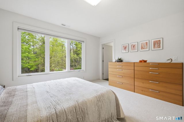 504 Deercliff Road, Avon, CT 06001