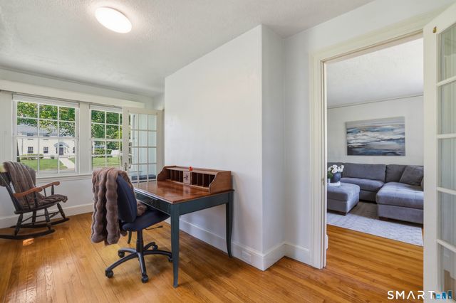 9 Bainbridge Road, West Hartford, CT 06119