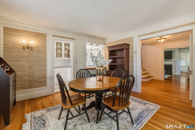9 Bainbridge Road, West Hartford, CT 06119