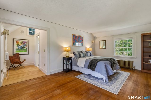 9 Bainbridge Road, West Hartford, CT 06119