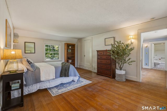 9 Bainbridge Road, West Hartford, CT 06119