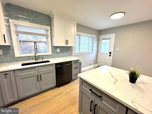 4617 ADRIAN ST, Rockville, MD 20853