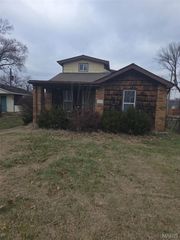 3217 Geitz Avenue, East St Louis, IL 62205