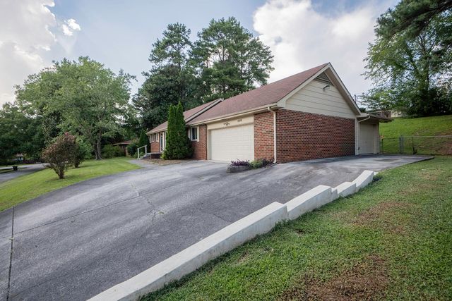 4603 Parkside Lane, Chattanooga, TN 37416
