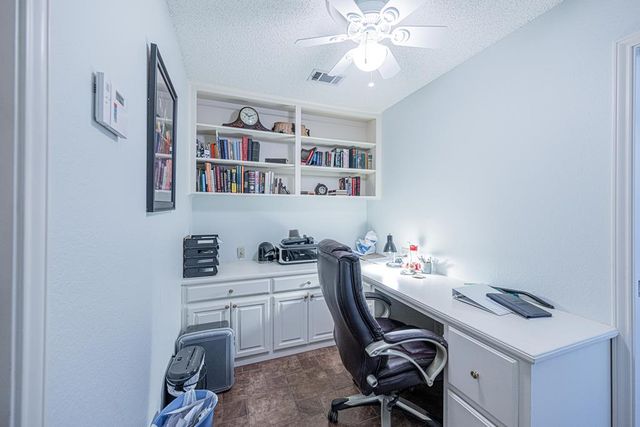 906 Neely Ave, Midland, TX 79705