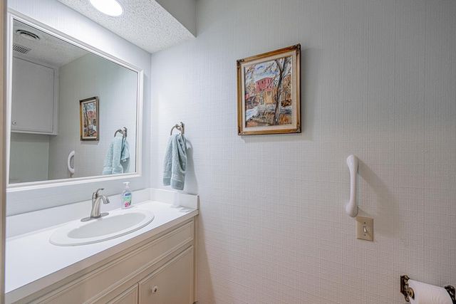 906 Neely Ave, Midland, TX 79705