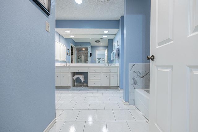 906 Neely Ave, Midland, TX 79705