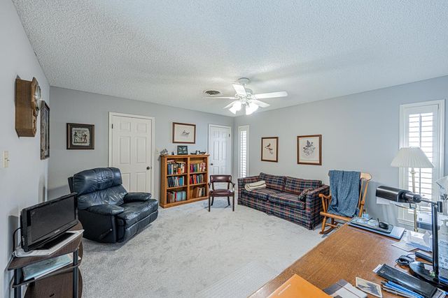 906 Neely Ave, Midland, TX 79705