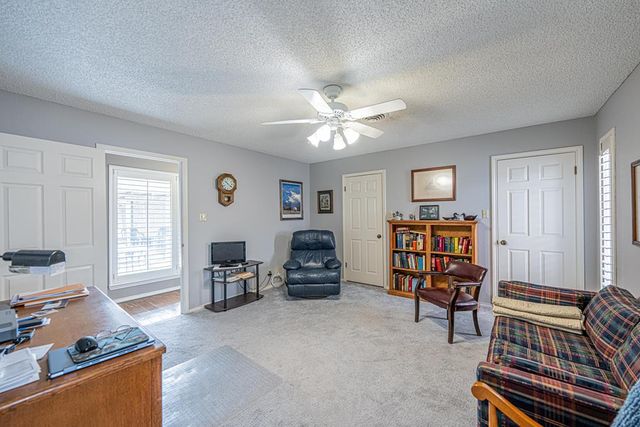 906 Neely Ave, Midland, TX 79705