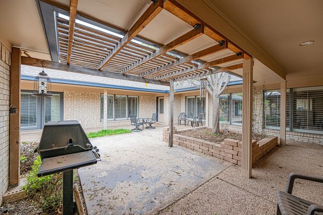 906 Neely Ave, Midland, TX 79705