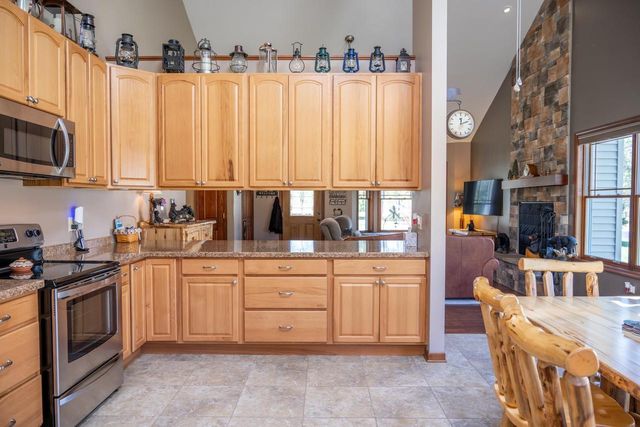 N10150 18th Avenue, Necedah, WI 54646
