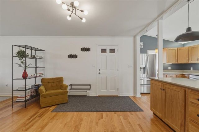 11 Scotsdale Road, South Burlington, VT 05403