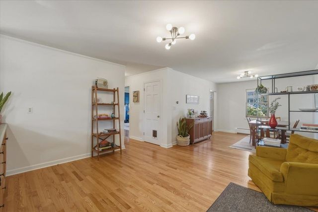 11 Scotsdale Road, South Burlington, VT 05403