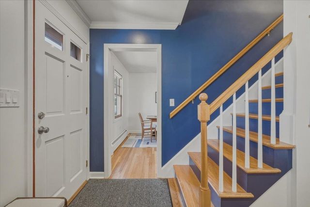 11 Scotsdale Road, South Burlington, VT 05403