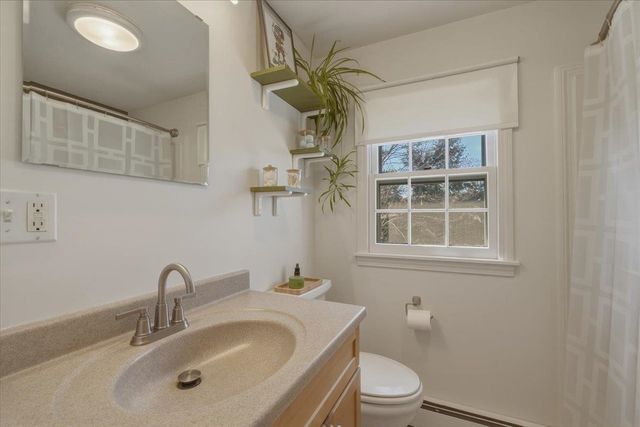 11 Scotsdale Road, South Burlington, VT 05403