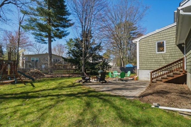 11 Scotsdale Road, South Burlington, VT 05403
