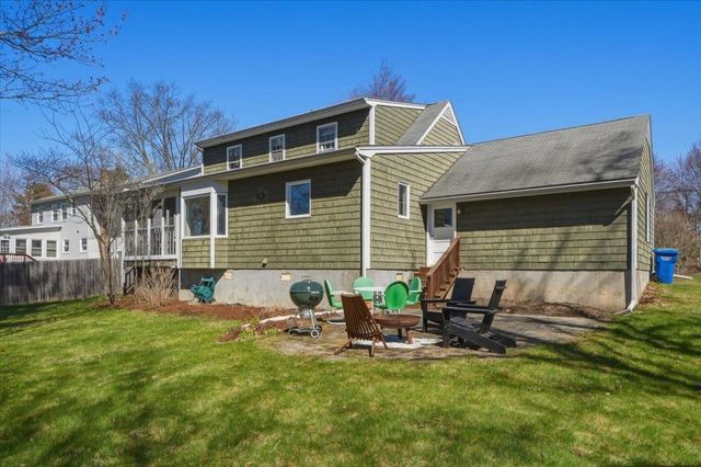 11 Scotsdale Road, South Burlington, VT 05403