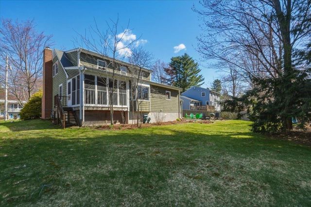 11 Scotsdale Road, South Burlington, VT 05403