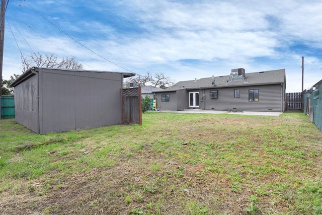 3978 N American St, Stockton, CA 95204