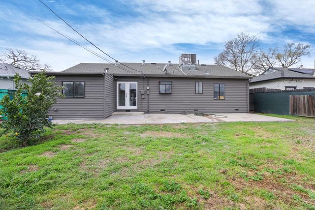 3978 N American St, Stockton, CA 95204