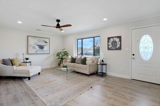 3978 N American St, Stockton, CA 95204