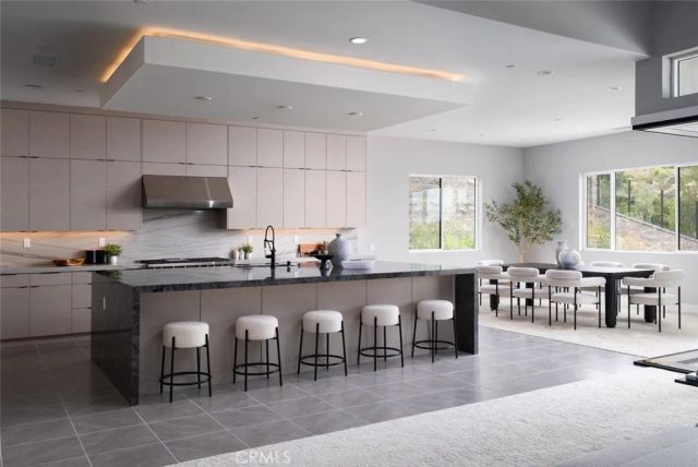 18510 Boulder Bluff, Silverado, CA 92676