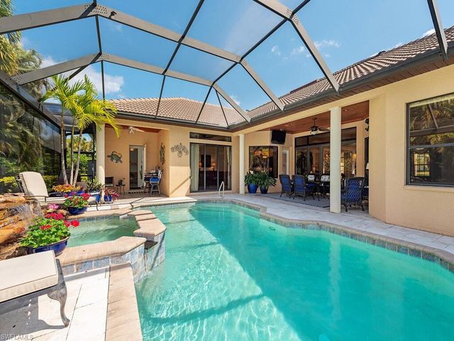 625 Mooring Line DR, Naples, FL 34102