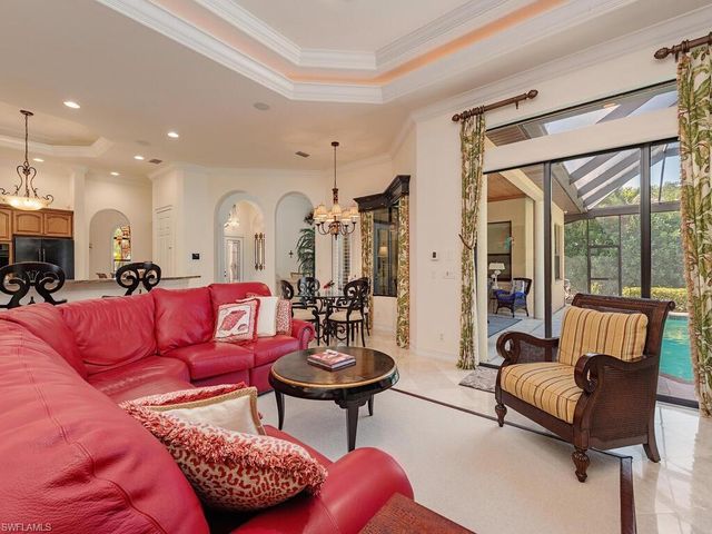 625 Mooring Line DR, Naples, FL 34102