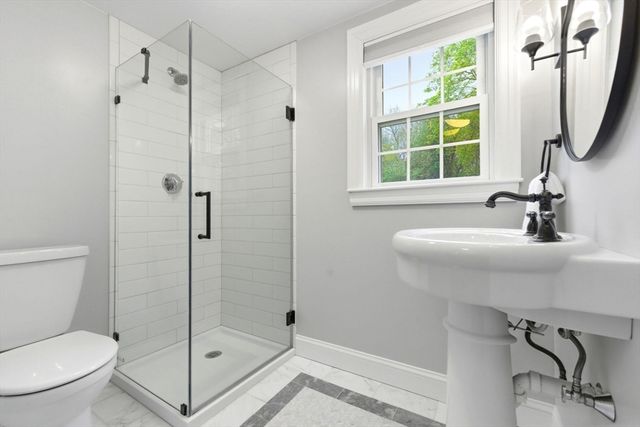 79 Shaw St, Weymouth, MA 02191
