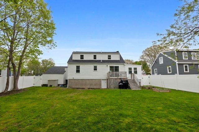 79 Shaw St, Weymouth, MA 02191