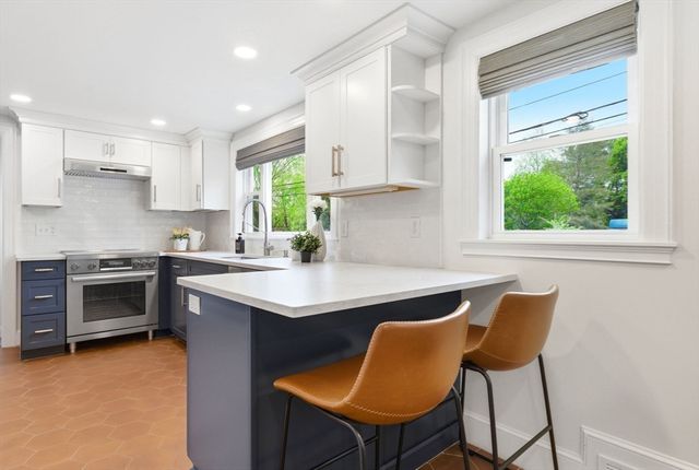79 Shaw St, Weymouth, MA 02191