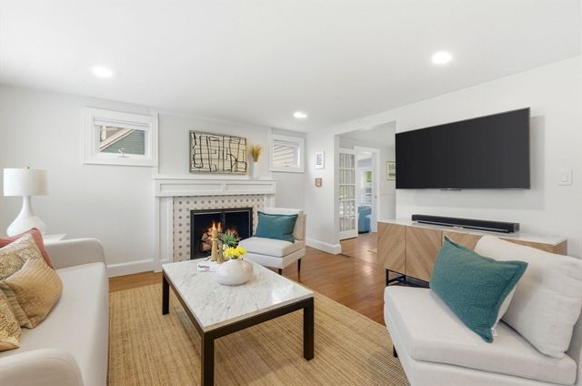 79 Shaw St, Weymouth, MA 02191