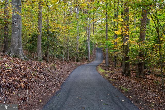 19 WINDRUSH CT, Stafford, VA 22554