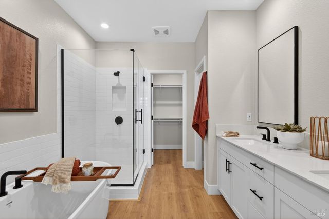 846 Buckley Dr, Santa Rosa, CA 95407