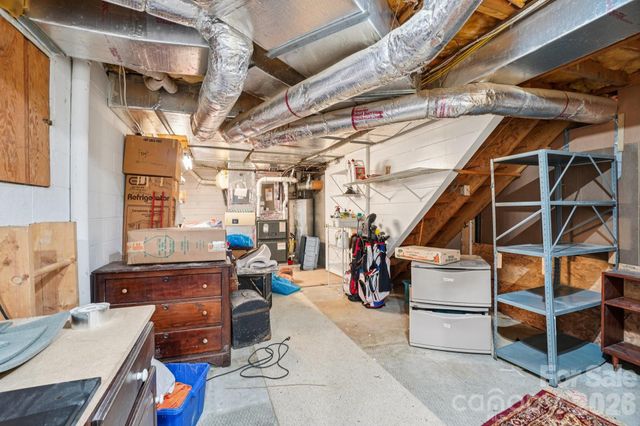 104 Finley Street, Hendersonville, NC 28739