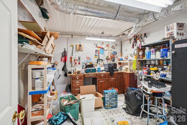 104 Finley Street, Hendersonville, NC 28739