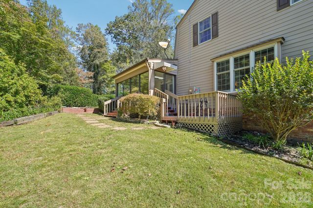 104 Finley Street, Hendersonville, NC 28739