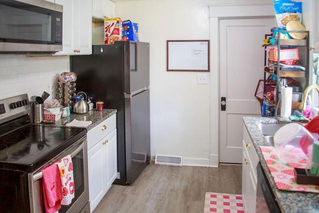 2923 Parkwood Boulevard, Kansas City, KS 66104