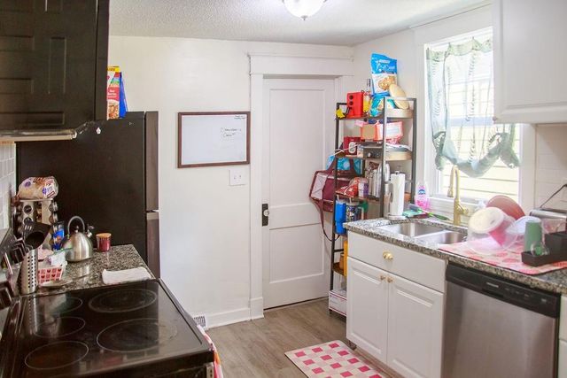 2923 Parkwood Boulevard, Kansas City, KS 66104