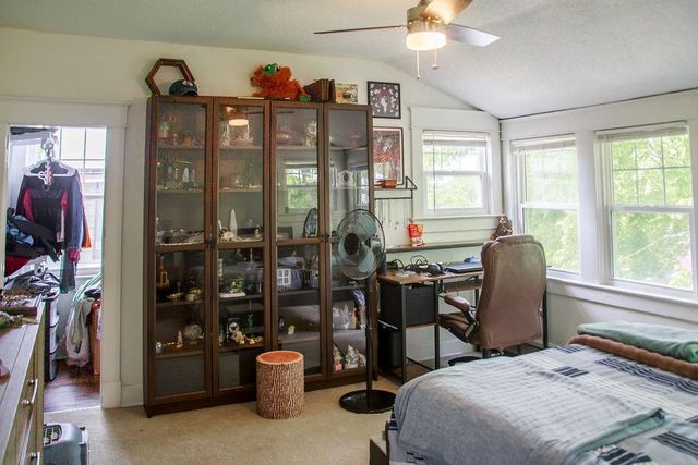 2923 Parkwood Boulevard, Kansas City, KS 66104