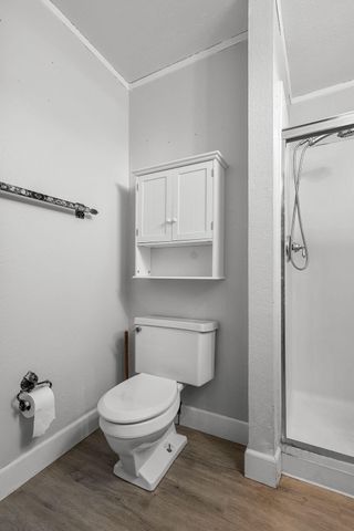 9745 Old Oregon Trail, Redding, CA 96003